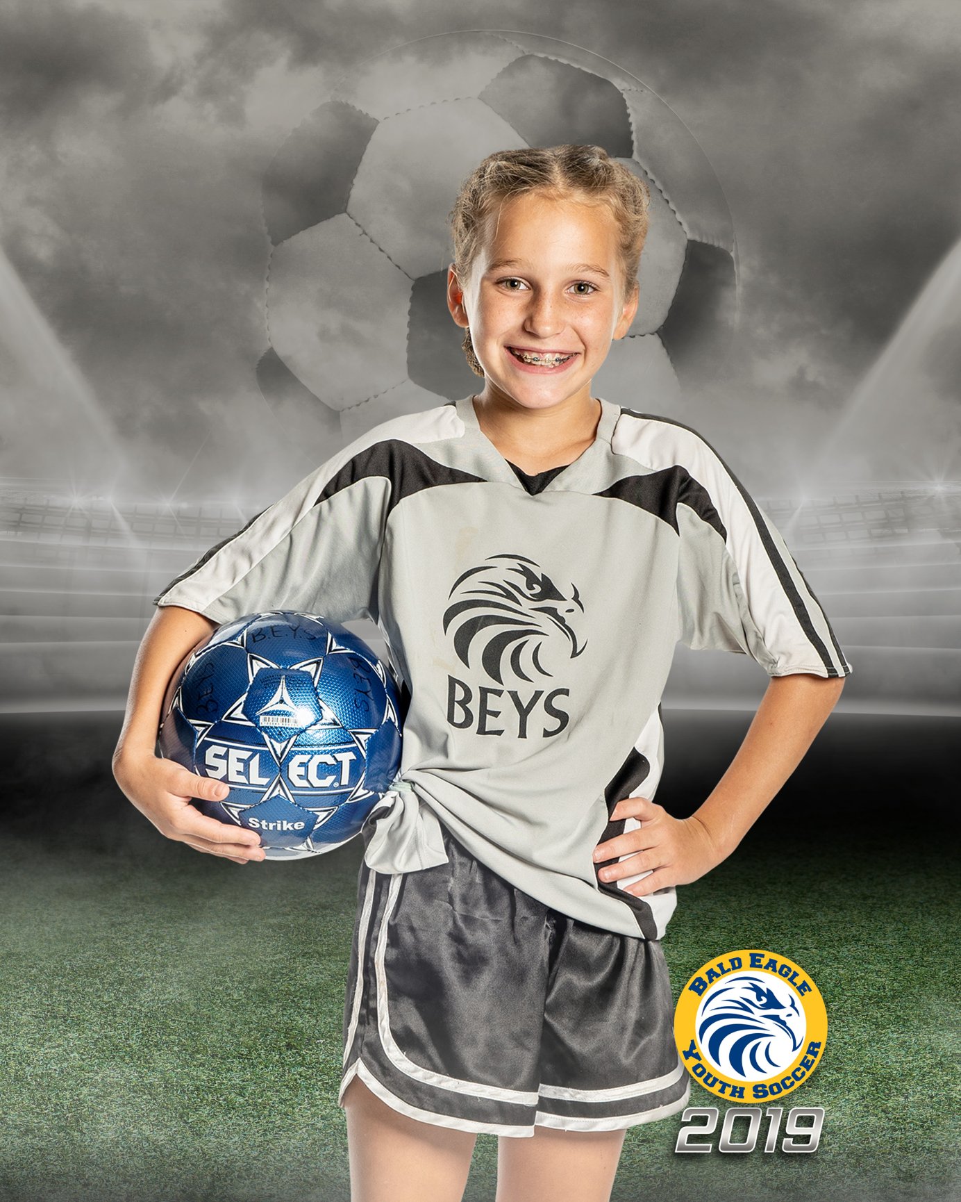 Youth soccer team portrait 2019